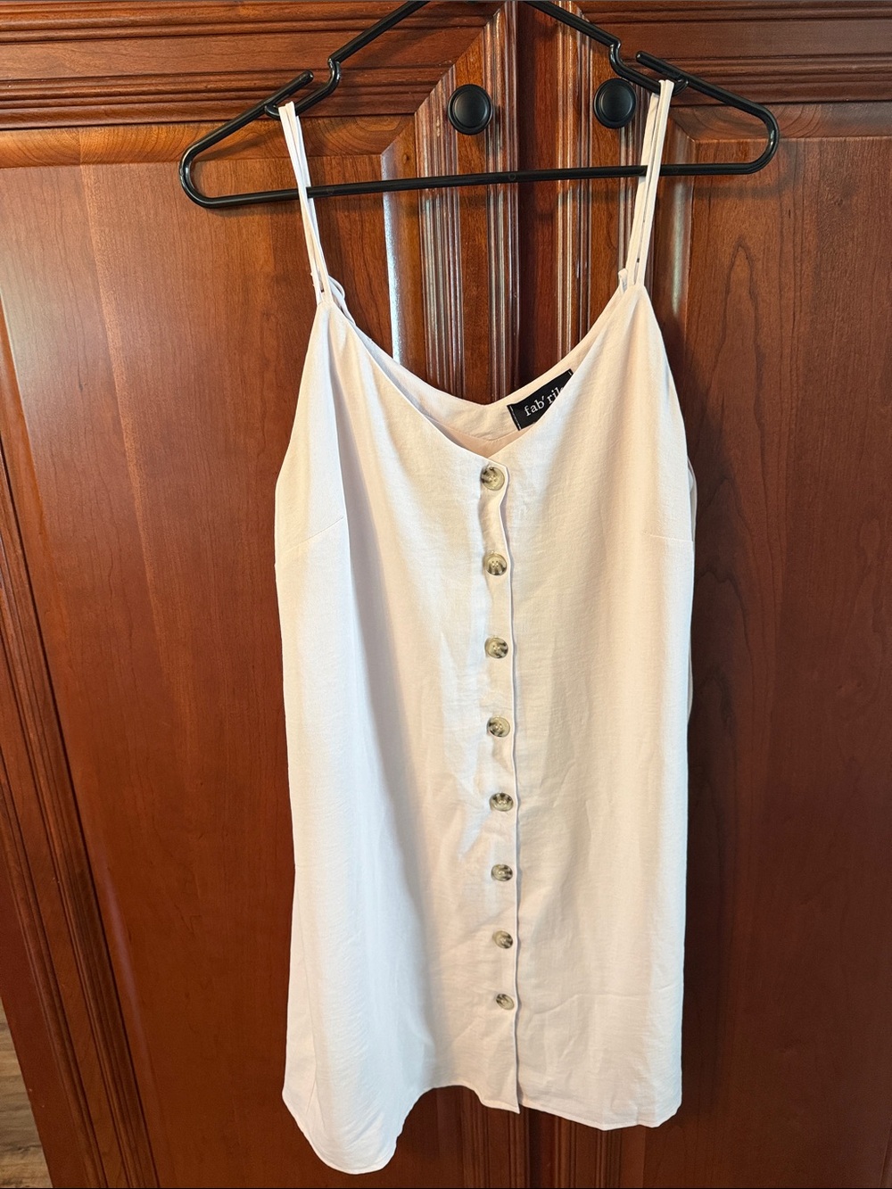 fab'rik Cream Button-Front Spaghetti Strap Cami